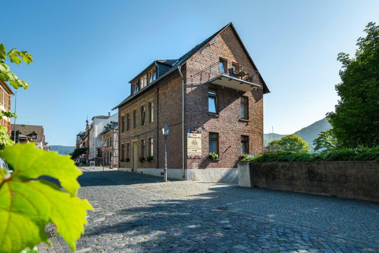 Altkoelnischer Hof Hotel Bacharach Exterior photo